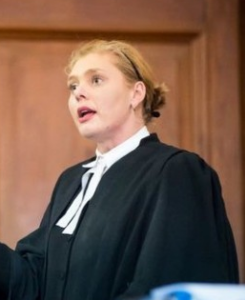 Photo-lawyerwoman3.png